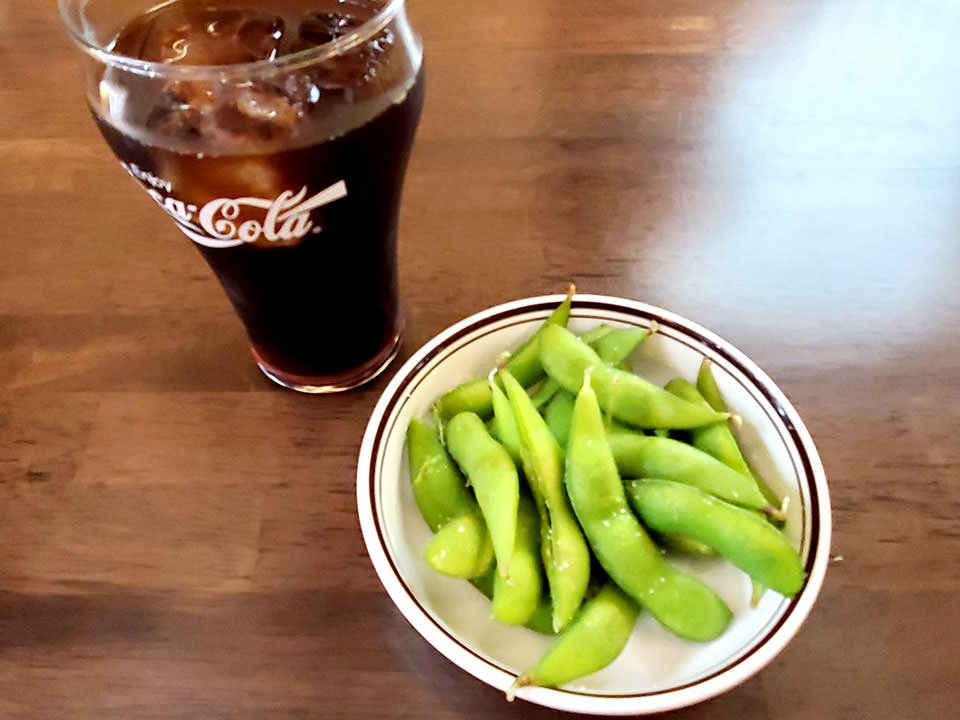 ソフトドリンクか枝豆サービス