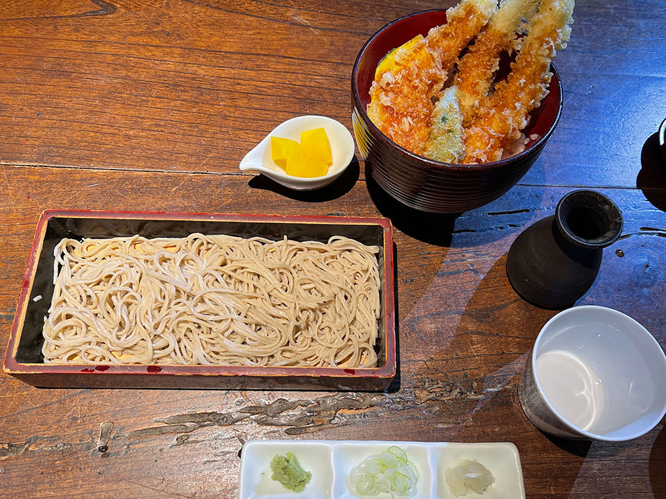 ミニ天丼とせいろ