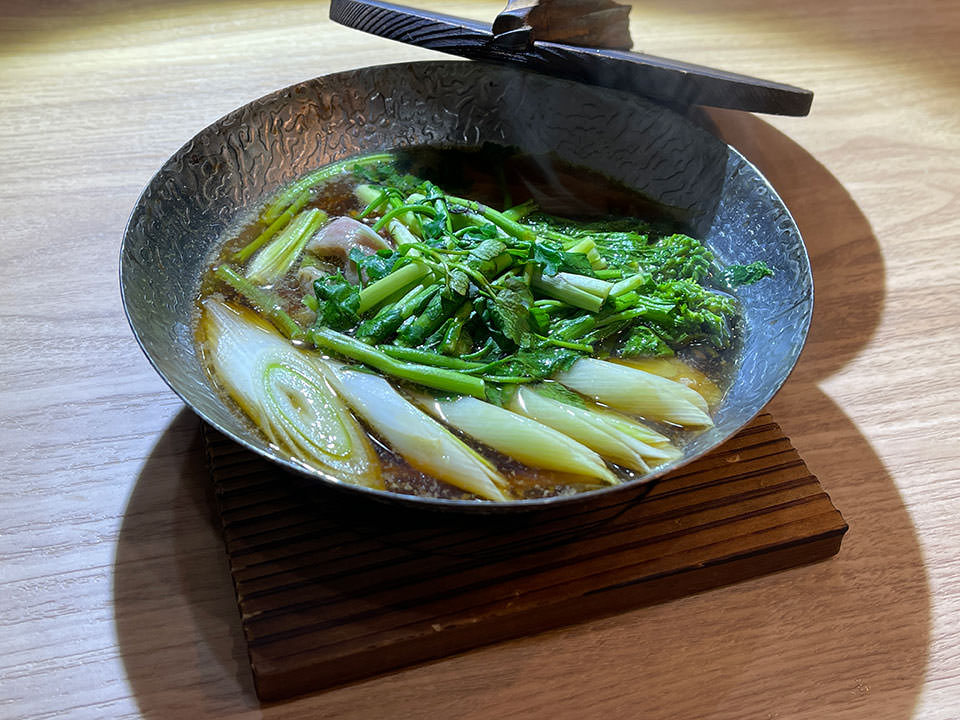 鴨と旬野菜の小鍋仕立て